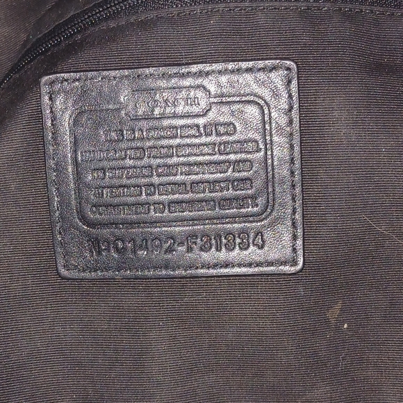 Pre-loved Coach Hadley Luxe Grain Leather Duffel Bag (Missing Long Strap) - Picture 10 of 10